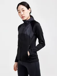 1912467-999000_ADV Essence Jersey Hood Jacket W_Closeup1.jpg